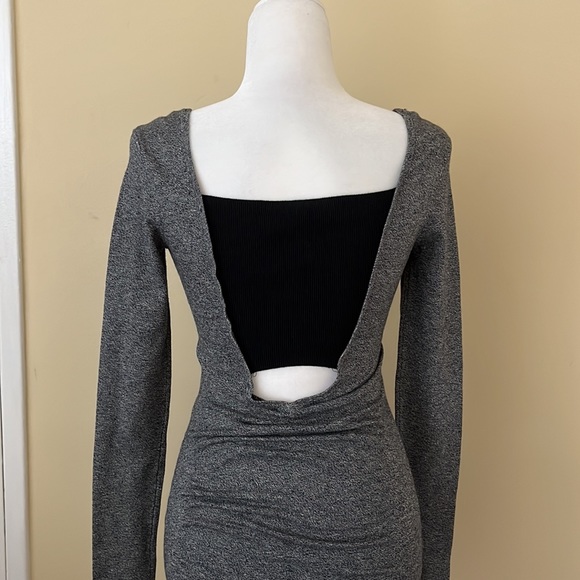 Charcoal gray bodycon dress with black color block back - Picture 8 of 9
